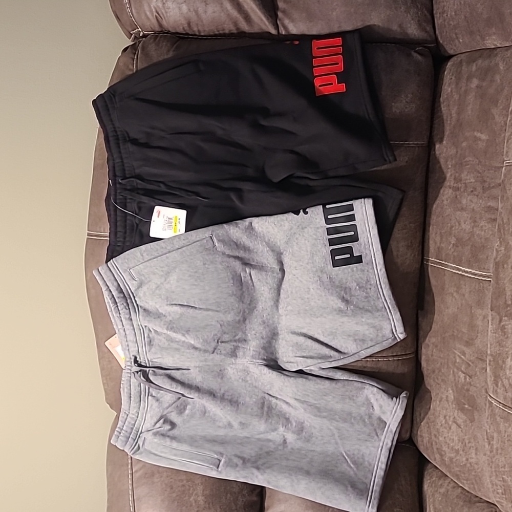 PUMA Men's sweatshorts SIZE M NWT